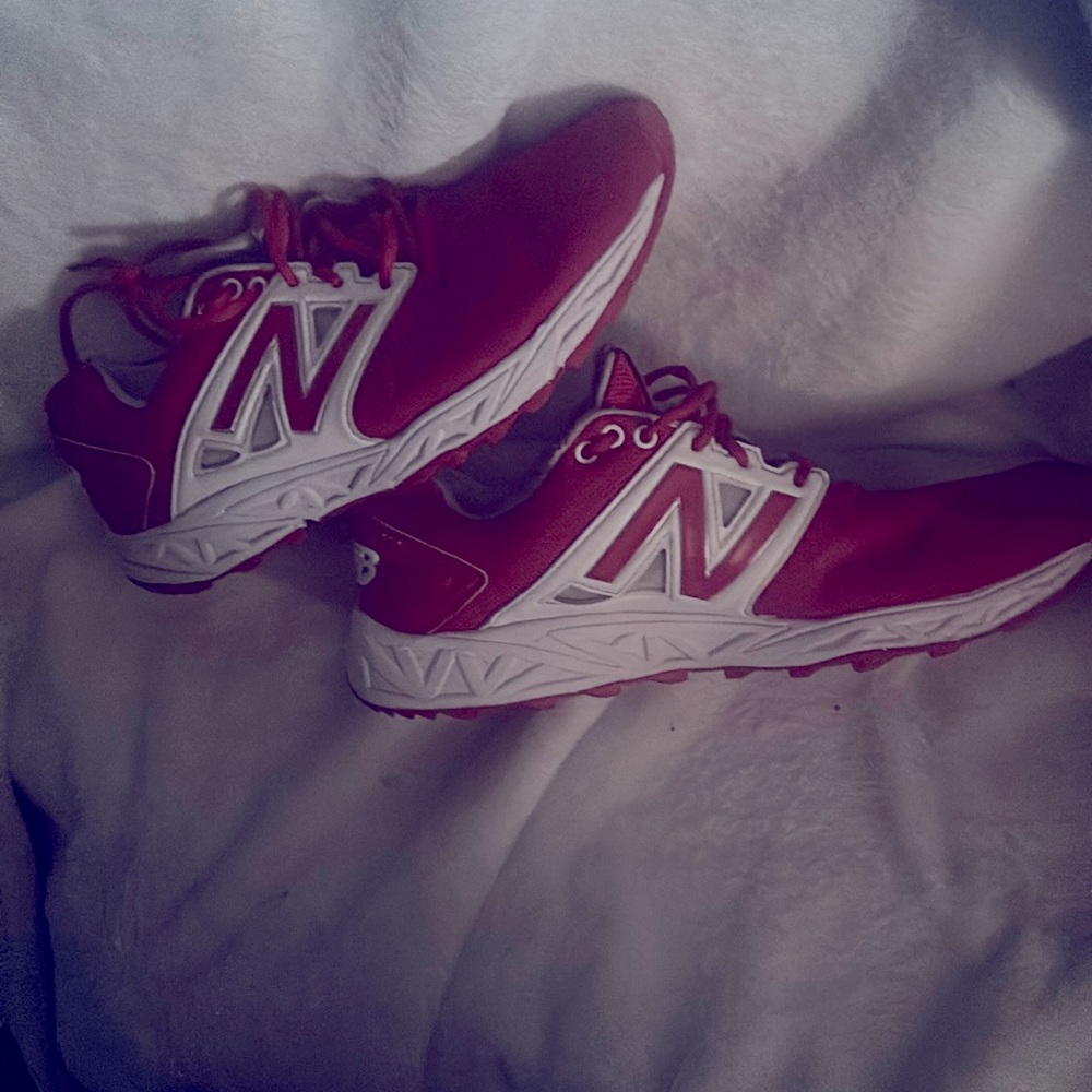 New Balance Red & White Baseball Turf Shoes